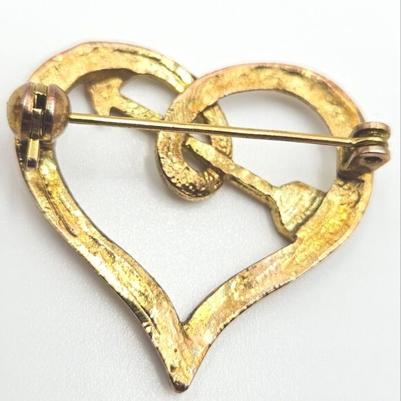 Vintage Goldtone Pierced Cupid Heart & Arrow Pin Brooch - Picture 5 of 7